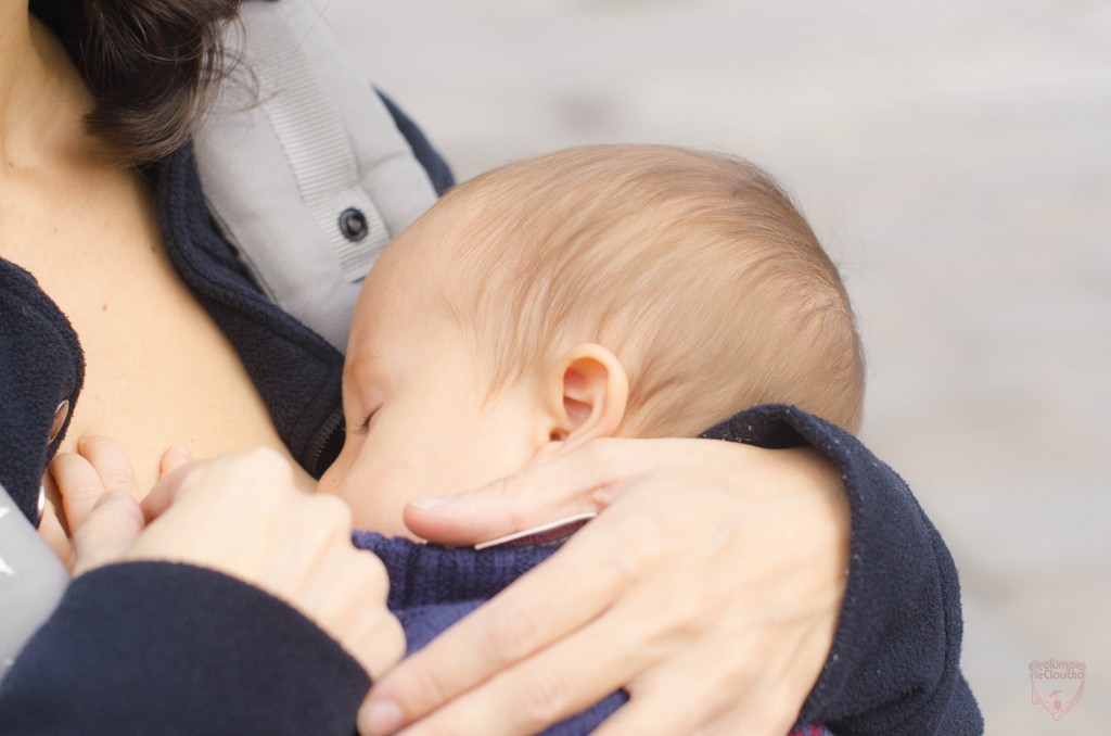 Lactancia en portabebés
