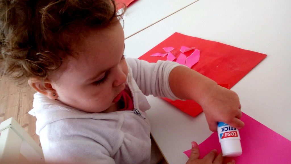 Utilizando el pegamento